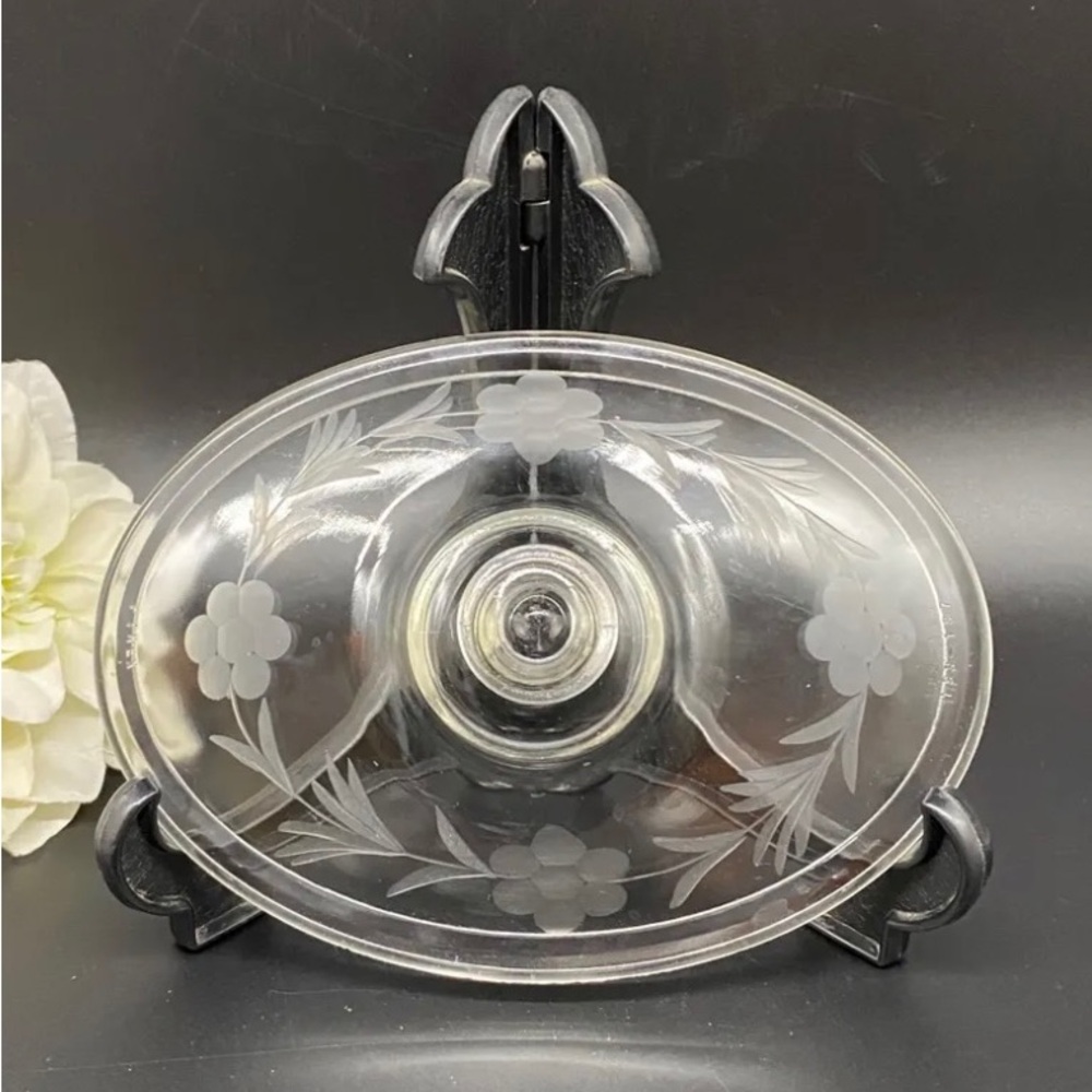 Vintage Pyrex Oval Glass Victor Lid - Etched - Floral - 193-197 - 1930s